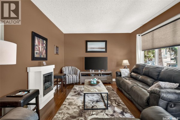 Bedroom - 1225 Grafton Avenue, Moose Jaw, SK S6H3S7 Photo 5