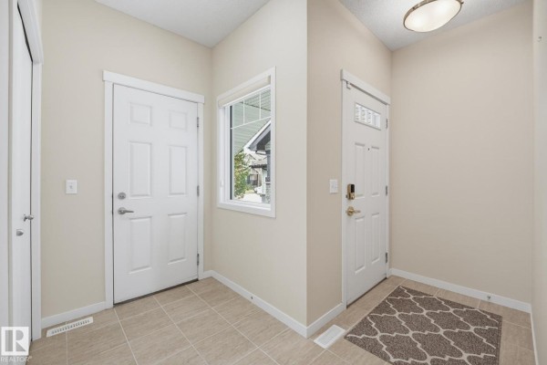 Primary Bedroom - 12250 173a Av Nw, Edmonton, AB T5X0K1 Photo 3