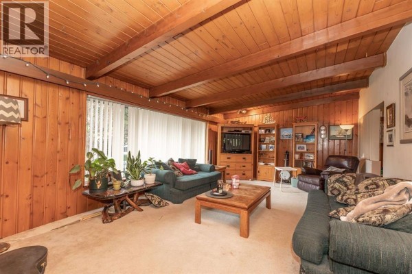 12250 Skillen Street, Maple Ridge, BC, photo 2