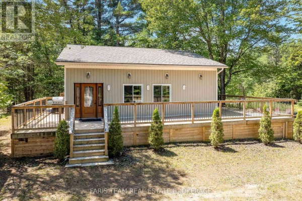 Bedroom - 1226 Baseline Road, Gravenhurst, ON P0E1N0 Photo 3