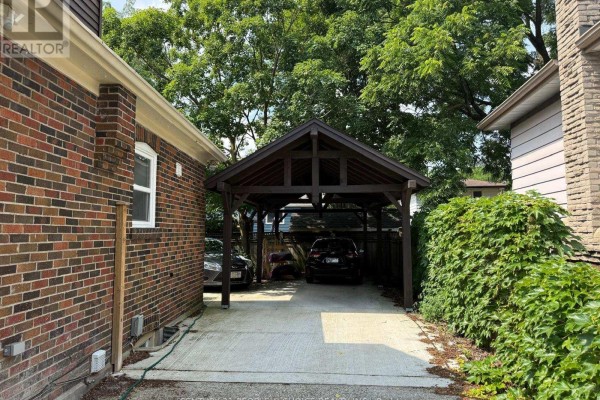 1226 Oxford Avenue, Oakville, ON, photo 2