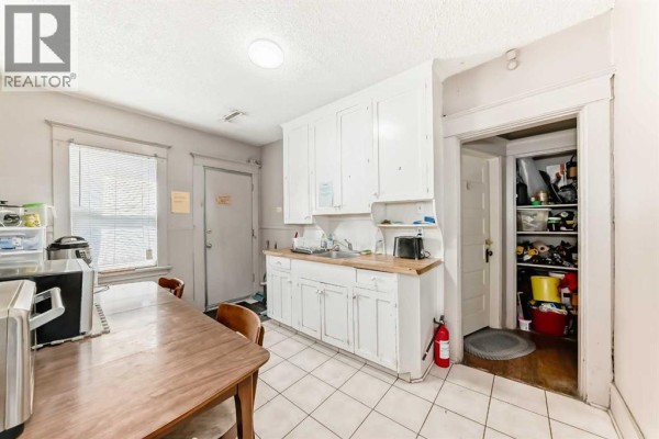 Bedroom - 1227 13 Avenue Sw, Calgary, AB T3C0T2 Photo 5
