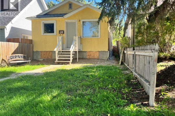 1227 Wascana Street, Regina
