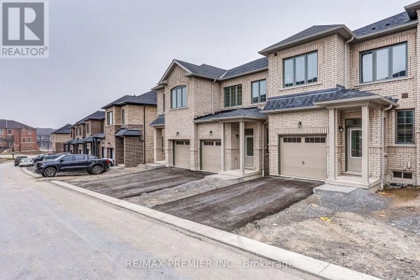 1228 Elizabeth Mackenzie Drive, Pickering, ON, photo 3