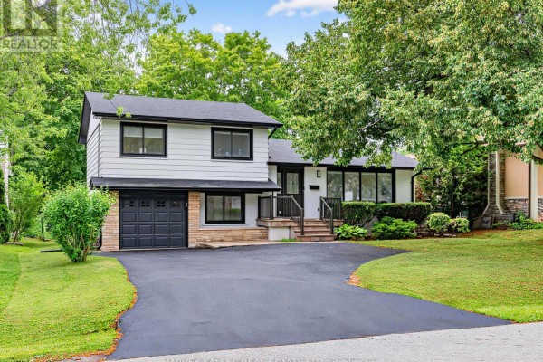 1228 Pallatine Drive, Oakville, ON, photo 2