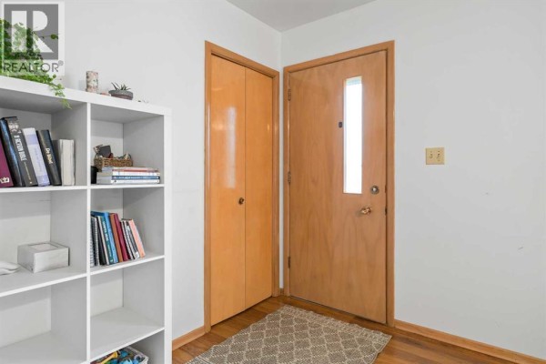 Dining room - 123 3 Avenue E, Bow Island, AB T0K0G0 Photo 4