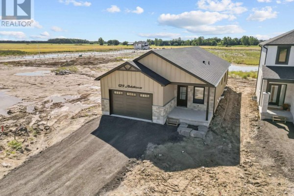 123 Addison Avenue, Lucan Biddulph, ON, photo 2