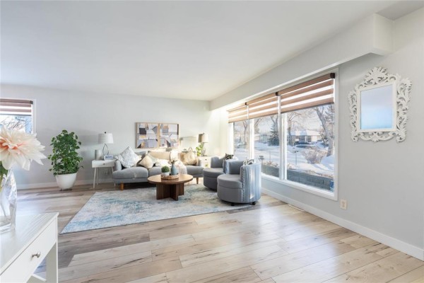 123 Arrowwood Drive S, Winnipeg Residential Sold $399,900