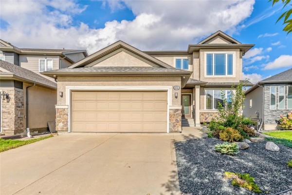 123 Blue Sun Drive, Winnipeg