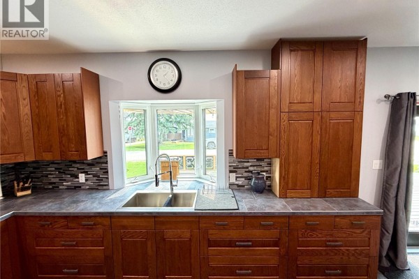 Dining room - 123 Chitek Drive, Chitek Lake, SK S0J0L0 Photo 5