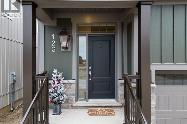 123 Courtland Street, The Blue Mountains, ON, photo 2
