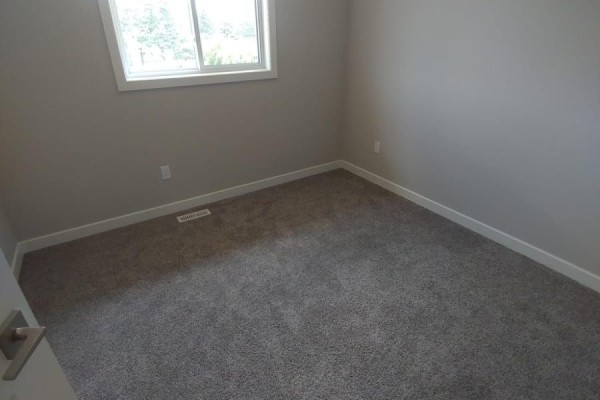 123 Denrich Avenue, Tillsonburg, ON, photo 2