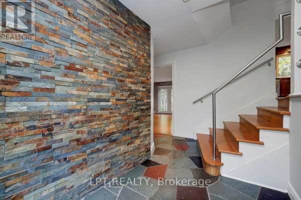 123 Dorothea Drive, Ottawa, ON K1V7C6 Photo 4