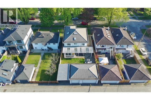 123 E 45th Avenue, Vancouver, BC V5W1W8 Photo 4