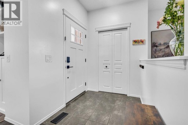Den - 123 Elgin Meadows Way Se, Calgary, AB T2Z0G2 Photo 2