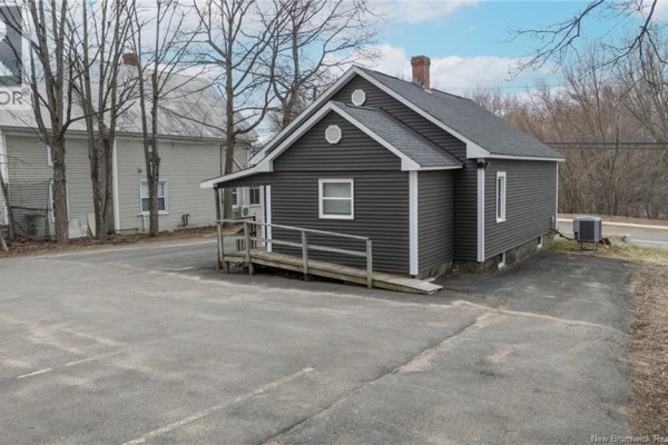 123 Main Street, Fredericton, NB, photo 3