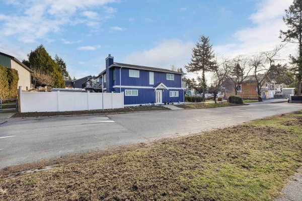 123 Springfield Drive, Langley, BC V4W3K6 Photo 2