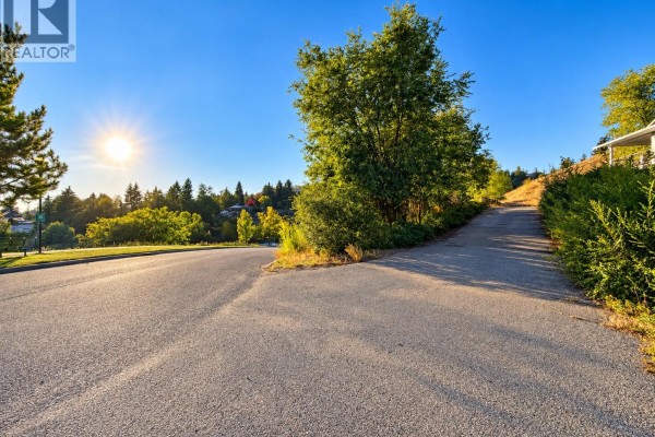 1231 Lund Road, Kelowna, BC V1X4K4 Photo 3