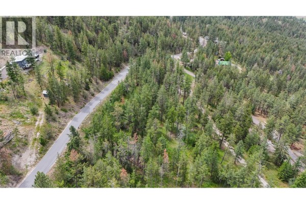 1231 Spiller Road, Penticton, BC V2A8T3 Photo 5