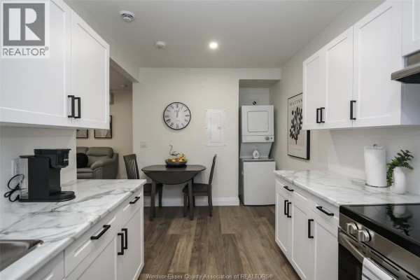 1231 Unversity Avenue Unit# 4, Windsor, ON N9A5T2 Photo 4