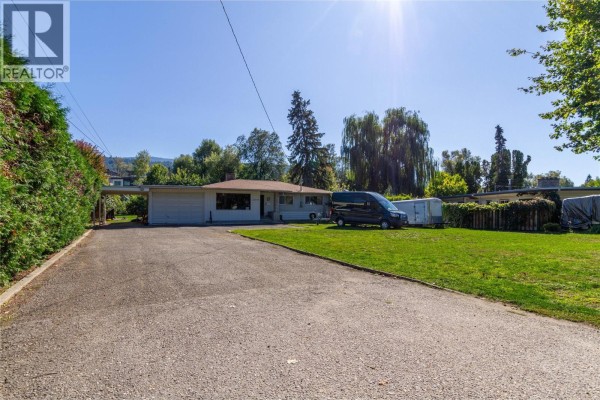 Laundry room - 12310 Kalavista Drive, Coldstream, BC V1B1K5 Photo 3