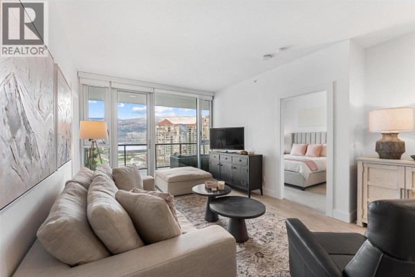 1232 Ellis Street Unit# 902, Kelowna, BC, photo 2