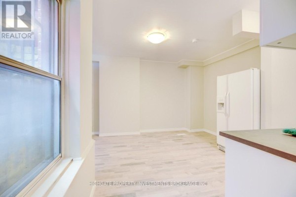 1234 Woodbine Avenue, Toronto, ON M4C4E4 Photo 2