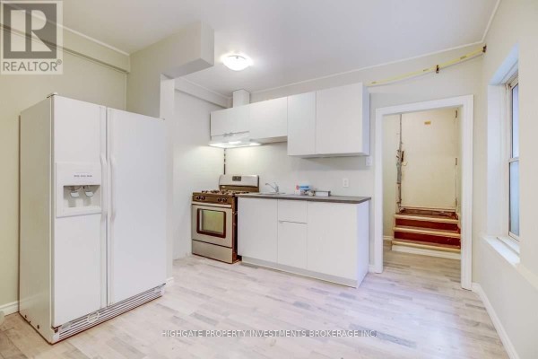 1234 Woodbine Avenue, Toronto, ON M4C4E4 Photo 4