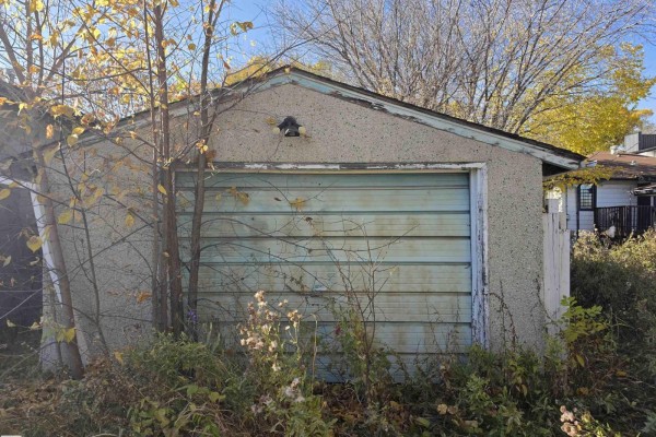 Bedroom 2 - 12341 128 St Nw, Edmonton, AB T5L1C6 Photo 5