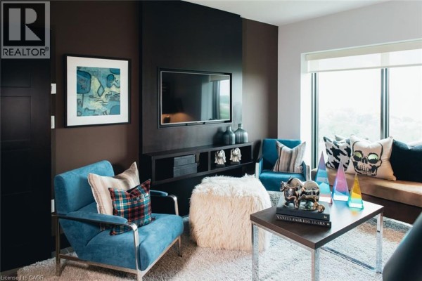 Living room - 1235 Richmond Street Unit# 902, London, ON N6A0C1 Photo 5