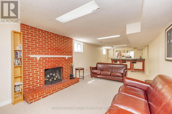 Utility room - 1236 Fleet Street, Mississauga, ON L5H3P5 Photo 3