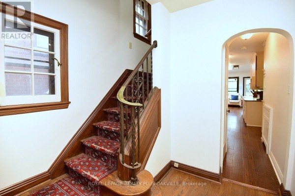 Living room - 1236 King Street W, Hamilton, ON L8S1M6 Photo 5