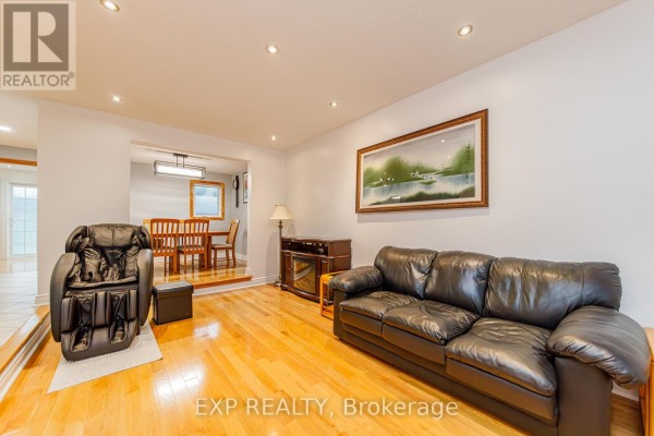 1237 Cedarcroft Crescent, Ottawa, ON K1B5G9 Photo 4