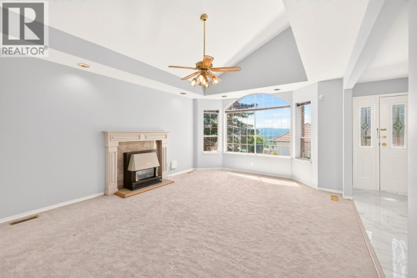 1237 Durant Drive, Coquitlam, BC V3B6Y4 Photo 5