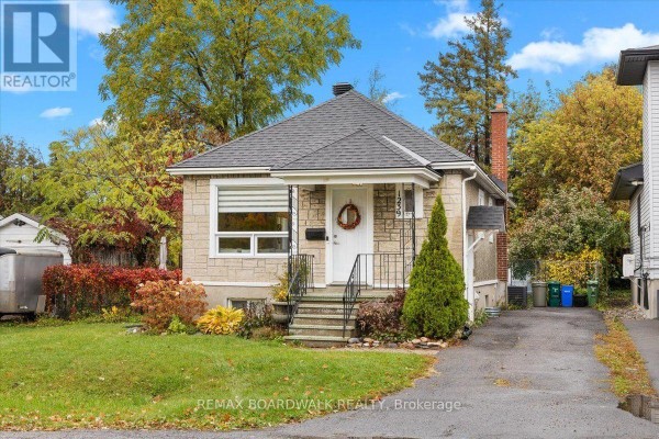 Living room - 1239 Anoka Street, Ottawa, ON K1V6C5 Photo 2