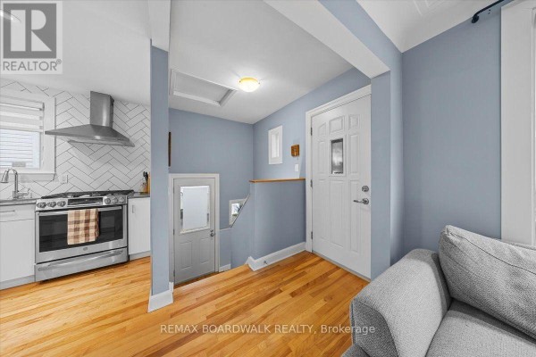 Bedroom 2 - 1239 Anoka Street, Ottawa, ON K1V6C5 Photo 5