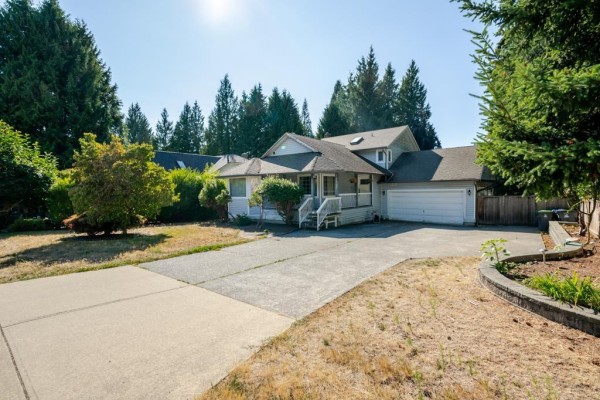 12397 S Boundary Drive, Surrey, BC V3X2C6 Photo 2