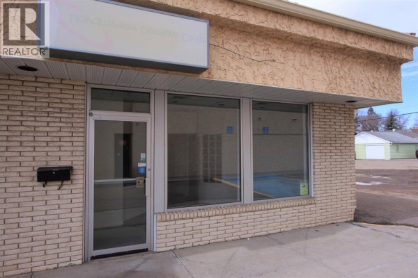 124, 4402 52 Avenue, Lloydminster, AB, photo 2