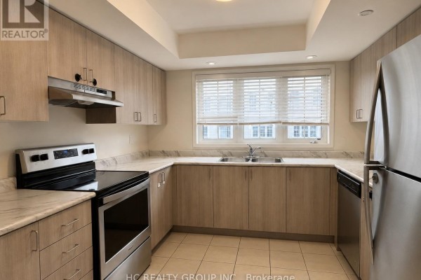 124 - 2645 Eaglesham Path, Oshawa, ON, photo 2