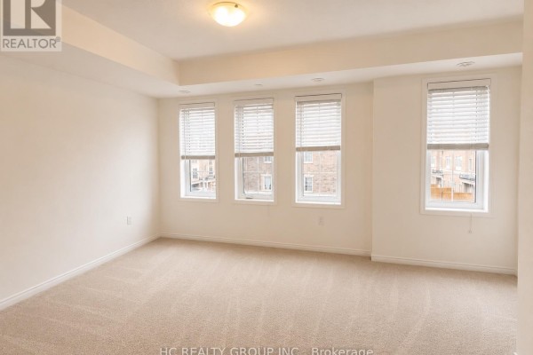 124 - 2645 Eaglesham Path, Oshawa, ON L1L0M7 Photo 5