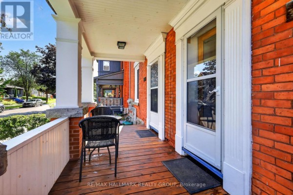 124-126 Irving Avenue, Ottawa, ON K1Y1Z4 Photo 2