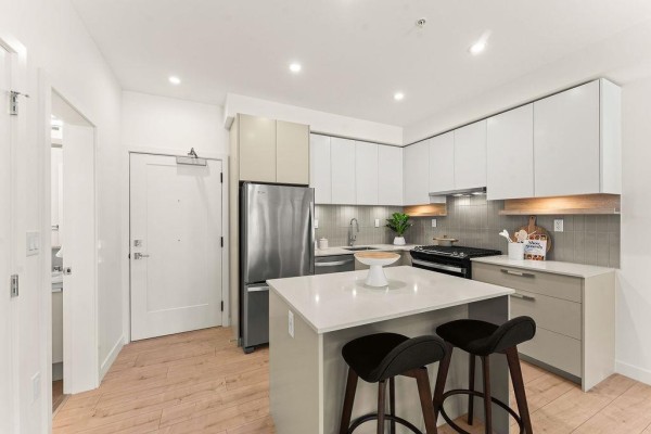 124 13788 76 Avenue, Surrey, BC V3W3V9 Photo 5