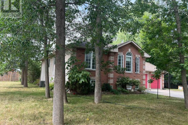 124 41st Street N, Wasaga Beach, ON L9Z1Z6 Photo 2