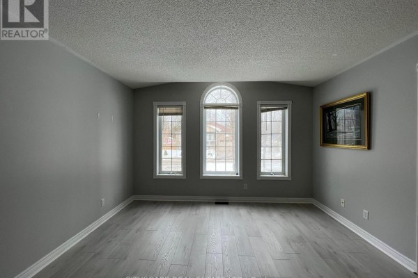 124 41st Street N, Wasaga Beach, ON L9Z1Z6 Photo 4