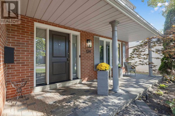 Office - 124 Abbeywood Trail, Toronto, ON M3B3B5 Photo 3
