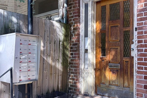 124 Baldwin Street, Toronto, ON M5T1L6 Photo 3