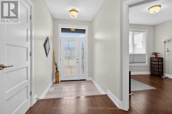 124 Lyon Street, Russell, ON, photo 2