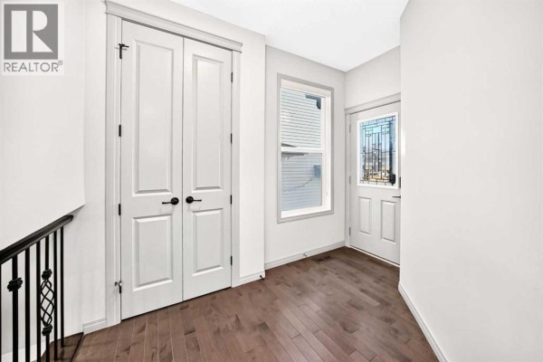 Pantry - 124 Nolanfield Way Nw, Calgary, AB T3R0M8 Photo 3