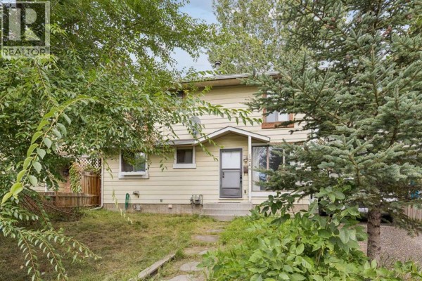 124 Pineset Place Ne, Calgary, AB, photo 2