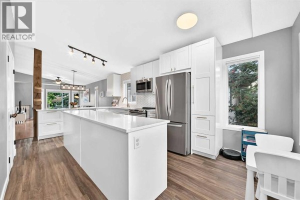 Dining room - 124 Shawinigan Way Sw, Calgary, AB T2Y2X2 Photo 4